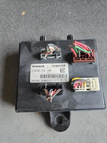 231A03142R Renault Trafic III (X82) Comfort/convenience module