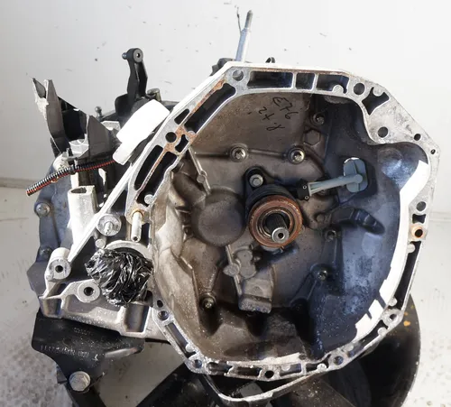 JR5332 Renault Captur Manual 5 speed gearbox
