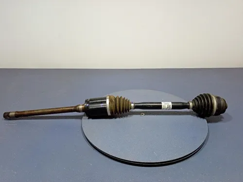8486202 BMW X7 G07 Front driveshaft