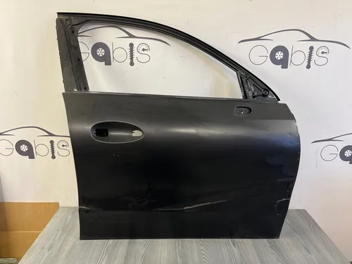 Mercedes-Benz GLC C254 Front door