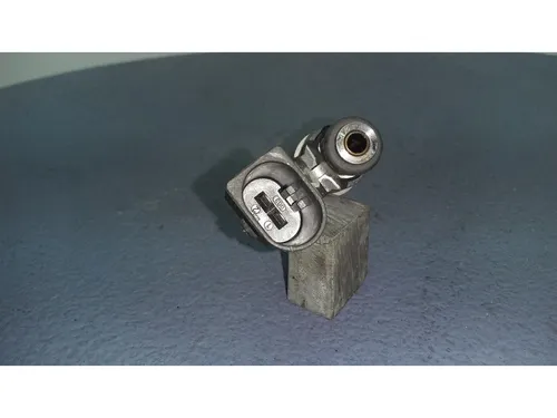 0261500005 Volkswagen Golf IV Fuel injector