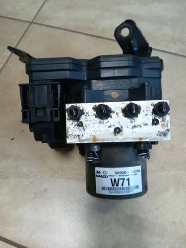 589203U710 KIA Sportage ABS Pump