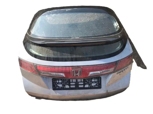 CIVICVIIIUFO8 Honda Civic Tailgate/trunk/boot lid