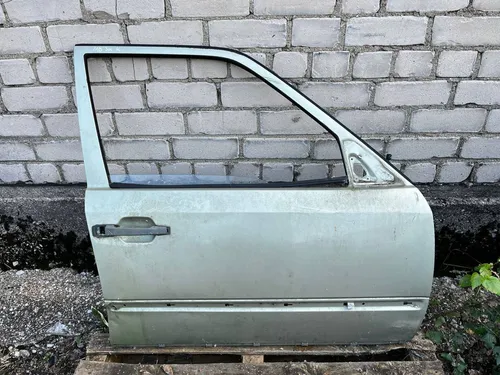 Mercedes-Benz E W124 Front door