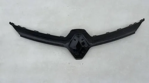 620786224R Renault Clio V Front bumper upper radiator grill