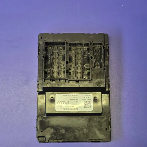 8W0907063DG Audi A4 S4 B9 Comfort/convenience module