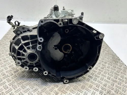 C63563538 Jeep Compass Manual 6 speed gearbox