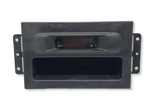 MR489549 Mitsubishi Pajero Screen/display/small screen