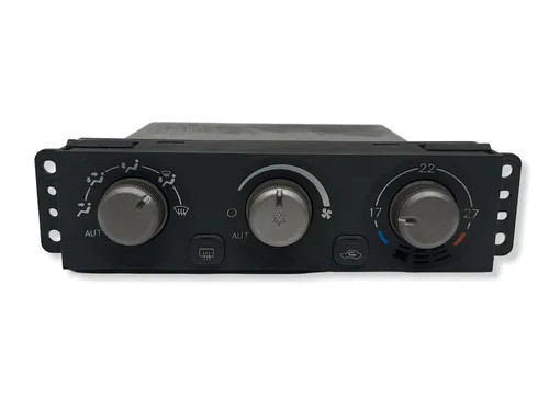 MR958005 Mitsubishi Pajero Climate control unit