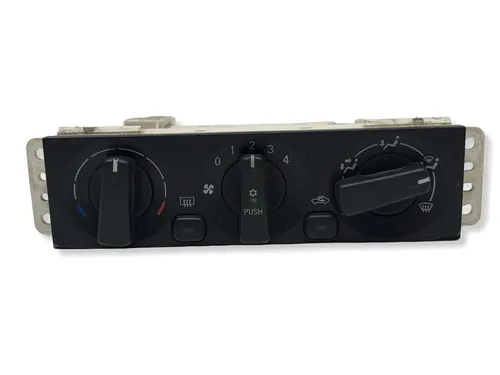 MR460016 Mitsubishi Pajero Climate control unit