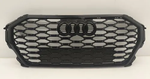 83F853651B Audi Q3 F3 Front grill