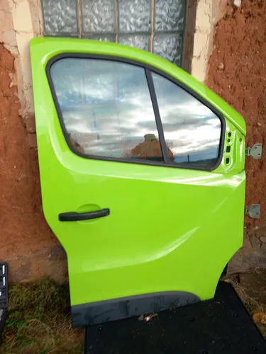 806747016R Renault Trafic III (X82) Front door