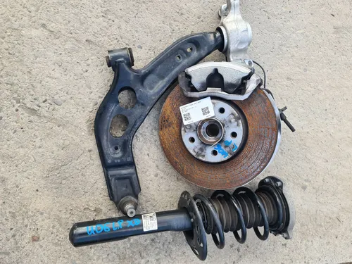 6890171 BMW 2 Active Tourer U06 Front wheel hub spindle knuckle