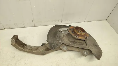 6869870 BMW X6 F16 Front wheel hub spindle knuckle