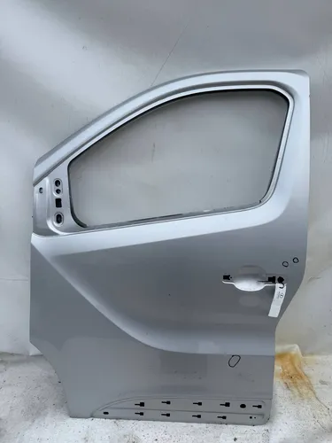 806747016R Renault Trafic III (X82) Front door