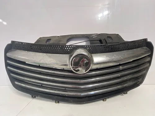 23040900 Opel Vivaro Front bumper upper radiator grill