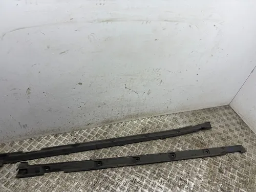 83A853890 Audi Q3 F3 Sill
