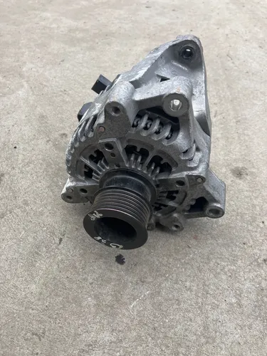 8645325 BMW 2 F22 F23 Generator/alternator