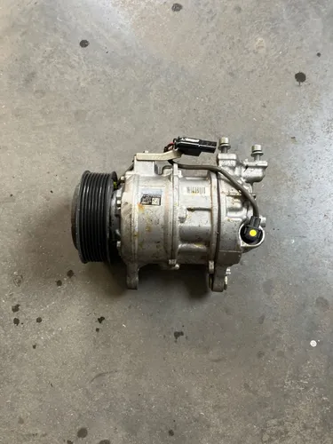 7948805 BMW X3 G01 Air conditioning (A/C) compressor (pump)