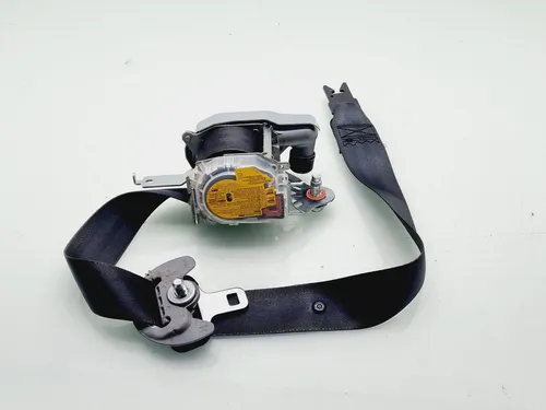 888202P400 KIA Sorento Front seatbelt