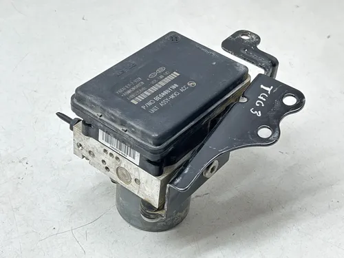58920D7540 Hyundai Tucson TL ABS Pump
