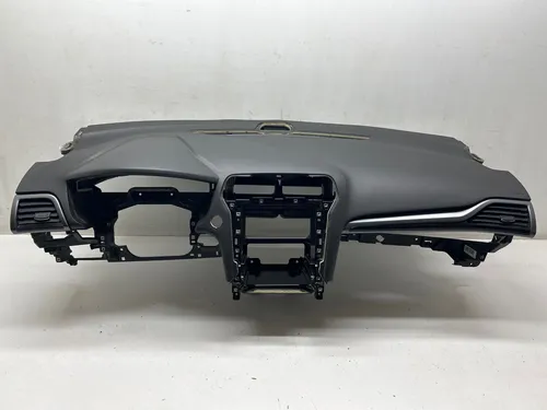 DS73F04290A Ford Mondeo MK V Dashboard