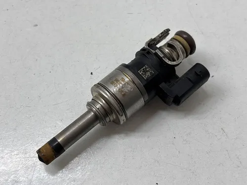 94611012830 Porsche Macan (95B) Fuel injector