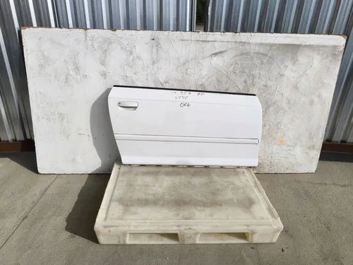AUDIA38P3DRZWI Audi A3 S3 8P Front door