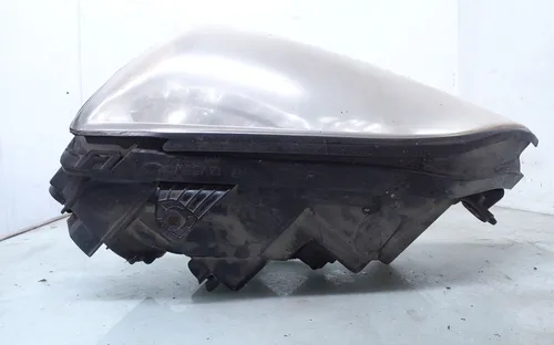 921013E0 KIA Sorento Headlight/headlamp