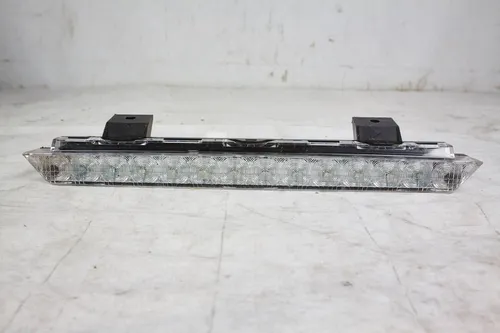 8334A168 Mitsubishi Pajero Sport II Third/center stoplight