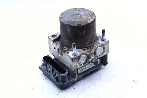 589202L300 Hyundai i30 ABS Pump