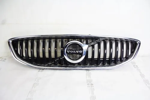 31424328 Volvo V40 Front bumper upper radiator grill