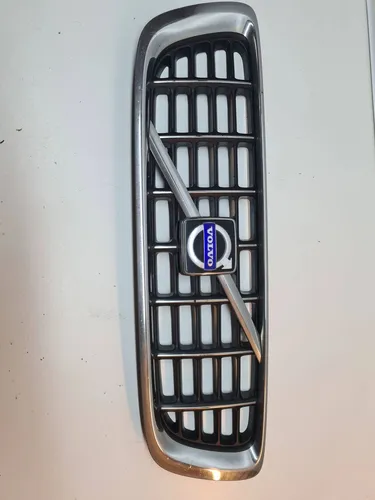30678627 Volvo V70 Front bumper upper radiator grill