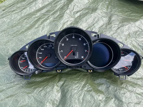 97064114410 Porsche Panamera (970) Speedometer (instrument cluster)