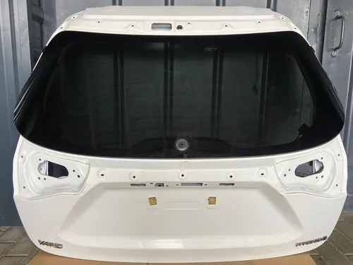 JTDKBABB60A137722 Toyota Yaris Cross Tailgate/trunk/boot lid