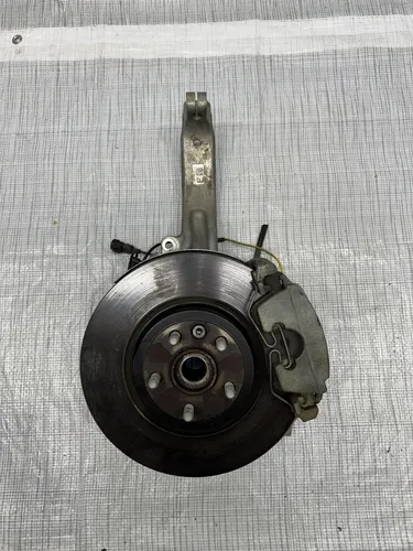 HK83-3K186-BC Jaguar F-Pace Front wheel hub spindle knuckle