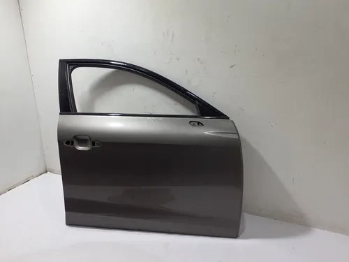 8W0831052B Audi A4 S4 B9 Front door
