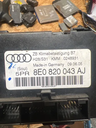 8E0820043AJ Audi A4 S4 B7 8E 8H Climate control unit