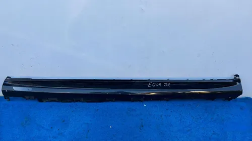 51777441107 BMW X7 G07 Sill
