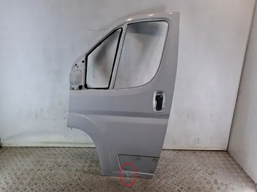 0000046862842 Fiat Ducato Front door