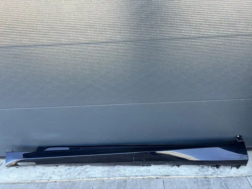 8099111 BMW X5 G05 Sill