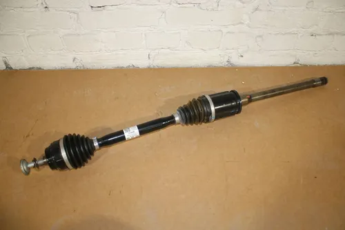 8486202 BMW X7 G07 Front driveshaft