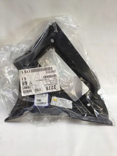 31333755 Volvo V60 Front wheel arch liner splash guards