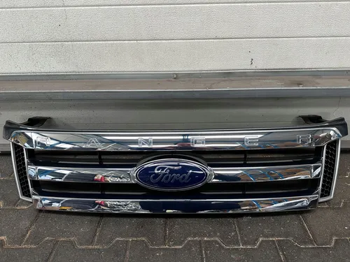 AB389178AD Ford Ranger Front bumper upper radiator grill