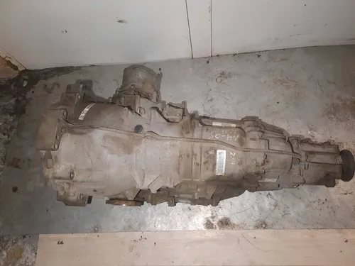 1071137028 Audi A4 S4 B7 8E 8H Automatic gearbox