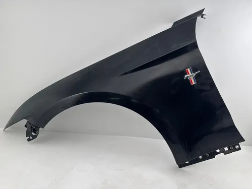 244BA0 Ford Mustang VI Fender