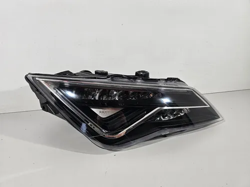 110302112026 Seat Leon (5F) Headlight/headlamp