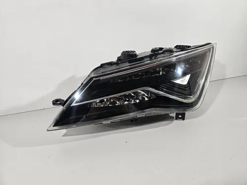 113220261902 Seat Leon (5F) Headlight/headlamp