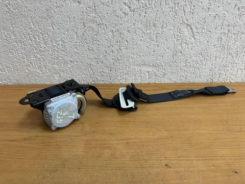 1171882 Lexus NX Front seatbelt