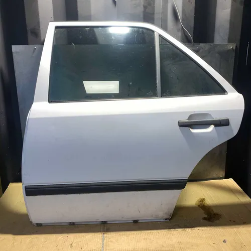 Mercedes-Benz E W124 Front door